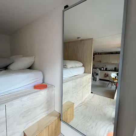 Daire Nice Apart In Amsterdam